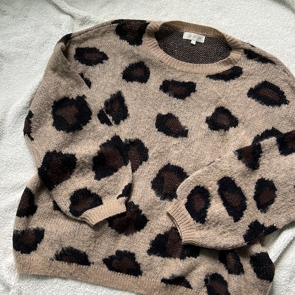 Leopard Brushed Jumper - Picture 2 of 8